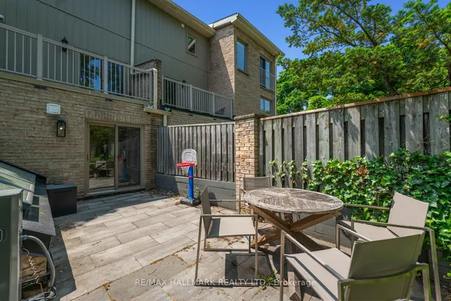 Additional image 44 of 95 Summerhill Ave Unit 11