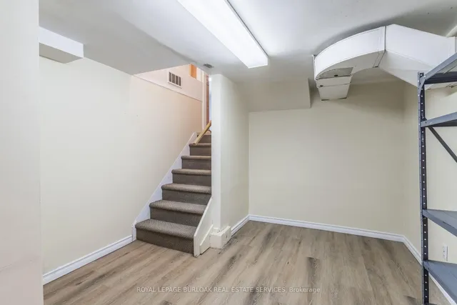 Additional image 20 of 948 Upper Sherman Ave