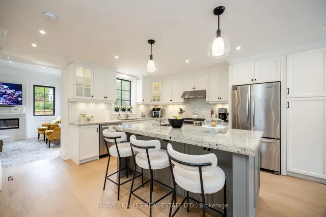 Additional image 23 of 84 Kimbark Blvd