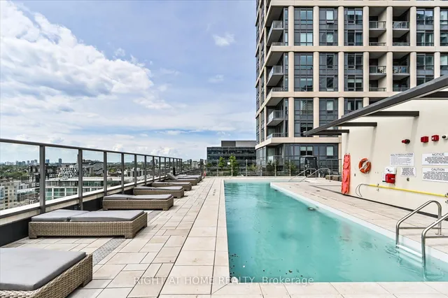 Additional image 27 of 108 Peter St Unit 825