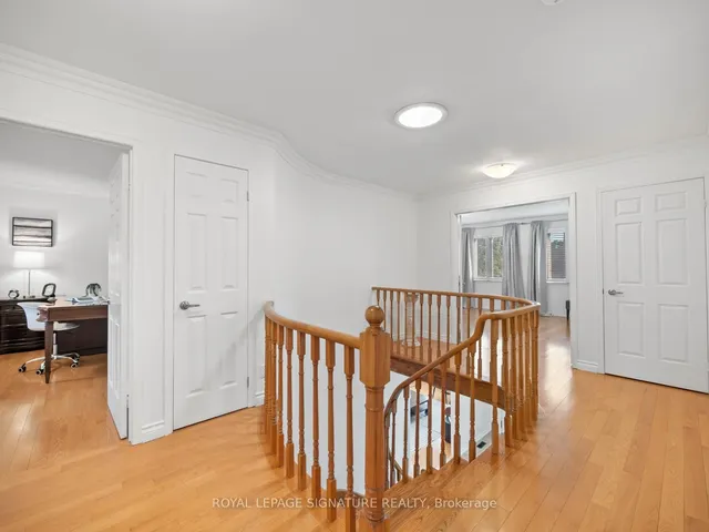 Additional image 24 of 30 Clearlake Ave