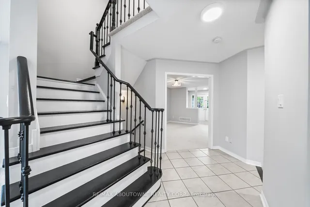 Additional image 20 of 71 Cobblehill Cres