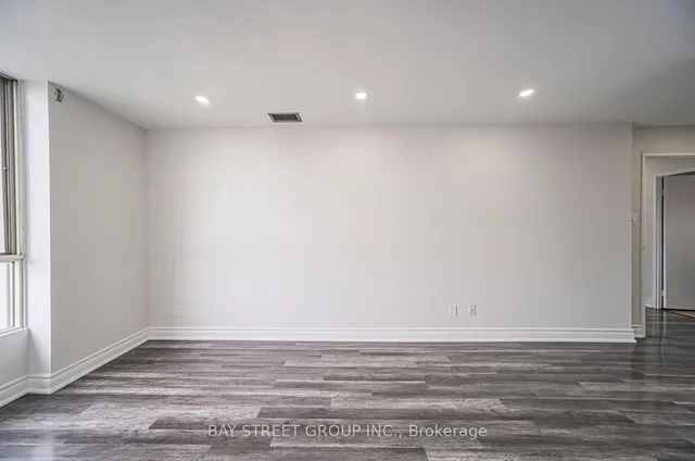 Additional image 21 of 2470 Eglinton Ave Unit 1708