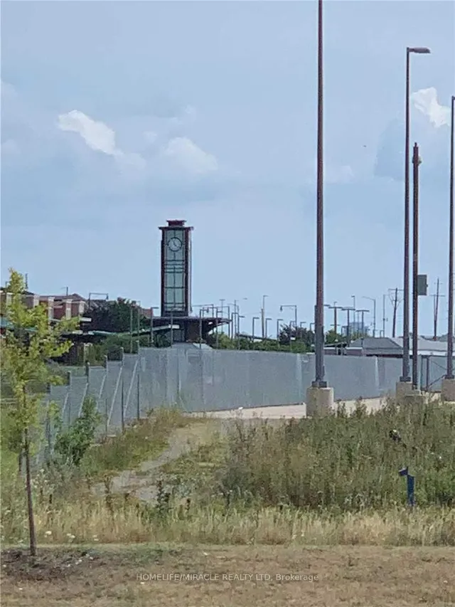 Additional image 4 of 240 Lagerfeld Dr Unit 7