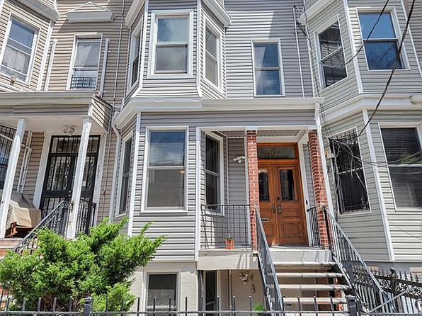 297 E 163rd St, Bronx, NY 10451
