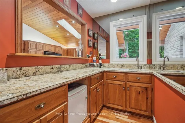 Additional image 18 of 5590 STEELES Ave