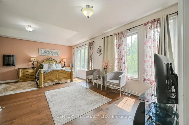 Additional image 28 of 34 Cannington Cres