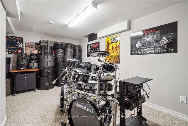 Additional image 41 of 30 Heslop Rd Unit 4