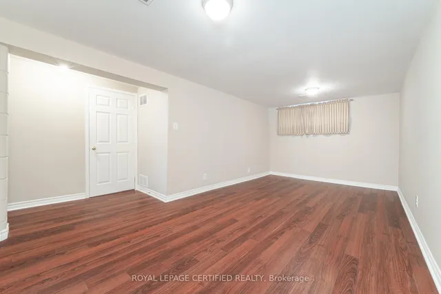 Additional image 32 of 43 Grange Dr