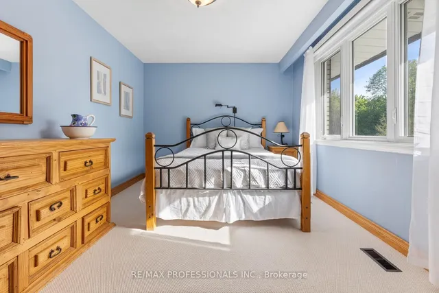 Additional image 29 of 15 Warrender Ave