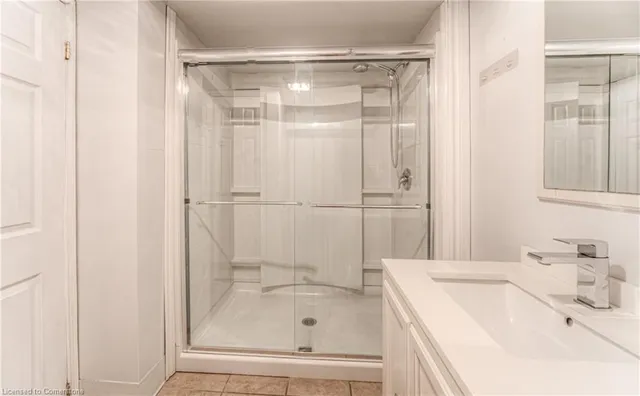 Additional image 46 of 48 Ellis Ave