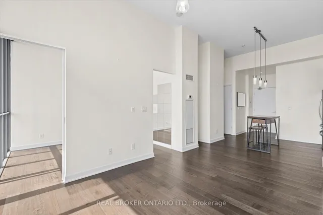 Additional image 21 of 110 Charles St Unit PH 4403