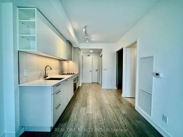 Additional image 13 of 19 Western Battery Rd Unit Ph03