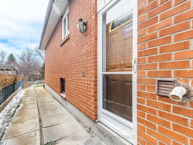 Additional image 34 of 122 Hildenboro Sq