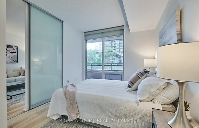 Additional image 12 of 4K Spadina Ave Unit 323