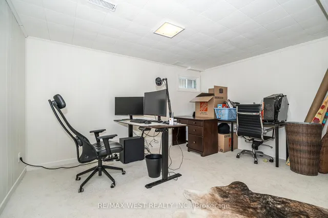 Additional image 24 of 57 Bledlow Manor Dr