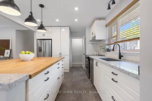 Additional image 8 of 4224 Bloor St