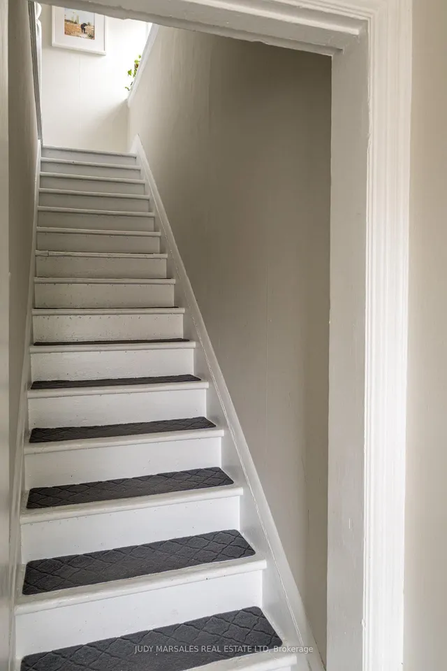 Additional image 30 of 177 Charlton Ave