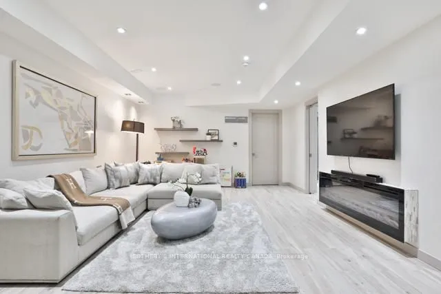 Additional image 42 of 31 Overton Cres