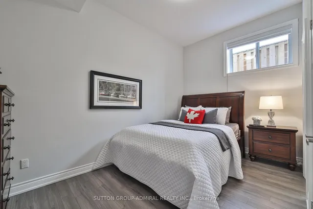 Additional image 34 of 528 Douglas Ave