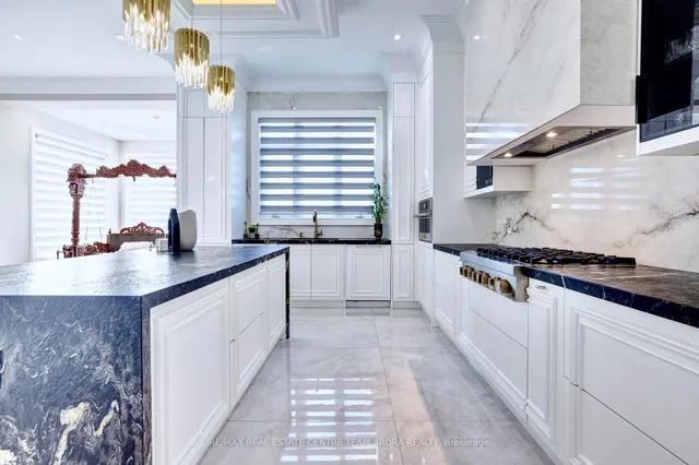 Additional image 11 of 7548 Sixth Line