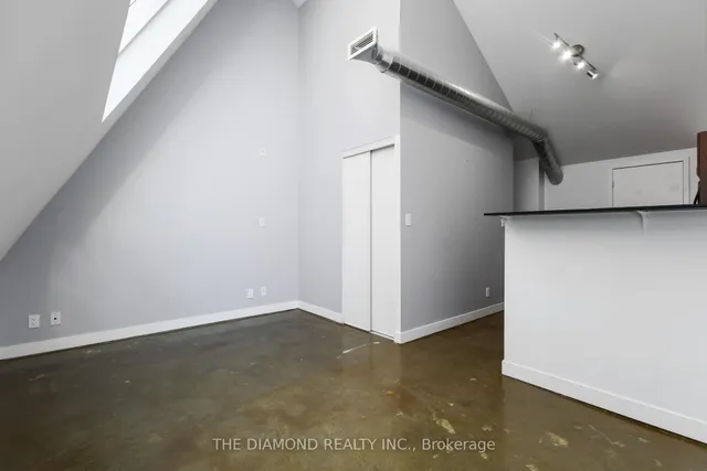 Additional image 28 of 201 Carlaw Ave Unit 255