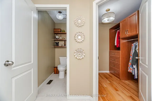 Additional image 21 of 8 Inwood Pl