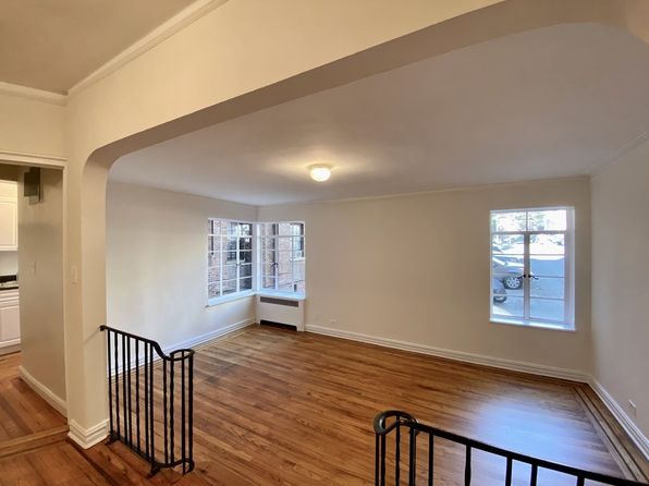 135 W 225th St APT 1J, Bronx, NY 10463