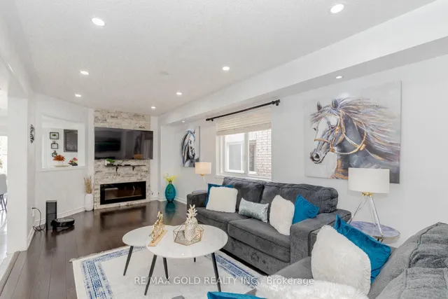 Additional image 11 of 37 Native Landing