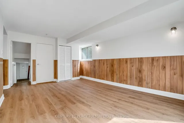 Additional image 23 of 33 Pettibone Sq