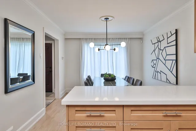 Additional image 47 of 542 Deloraine Ave