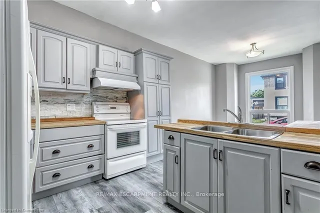 Additional image 4 of 26 Madison Ave