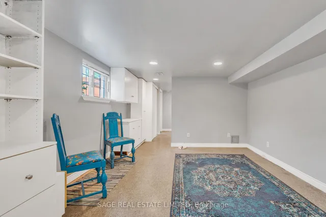 Additional image 12 of 451 Glenholme Ave