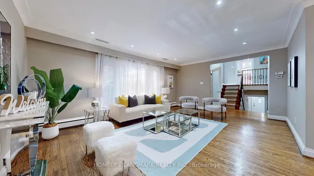 Additional image 20 of 12 Carousel Crt