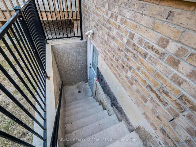 Additional image 40 of 479 Brisdale Dr