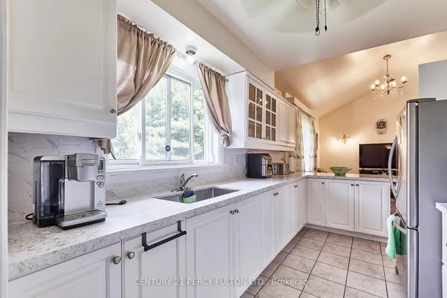 Additional image 14 of 40 Farmview Cres