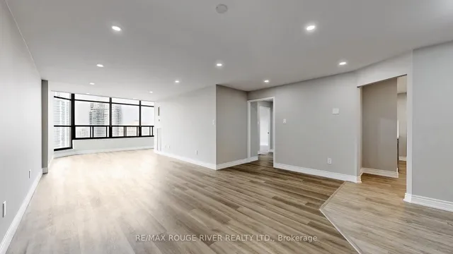 Additional image 30 of 33 Elmhurst Ave Unit 2407