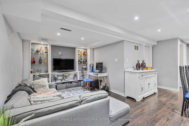 Additional image 28 of 37 Vodden St