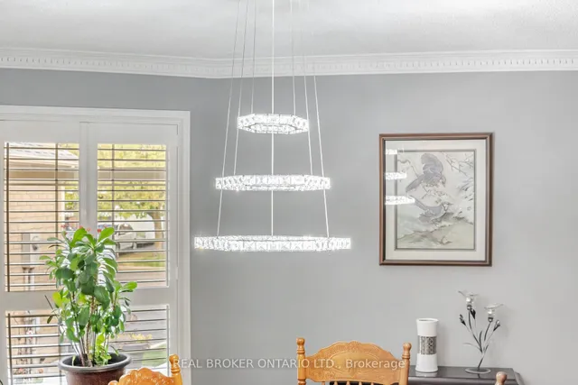 Additional image 9 of 28 Lacewood Cres