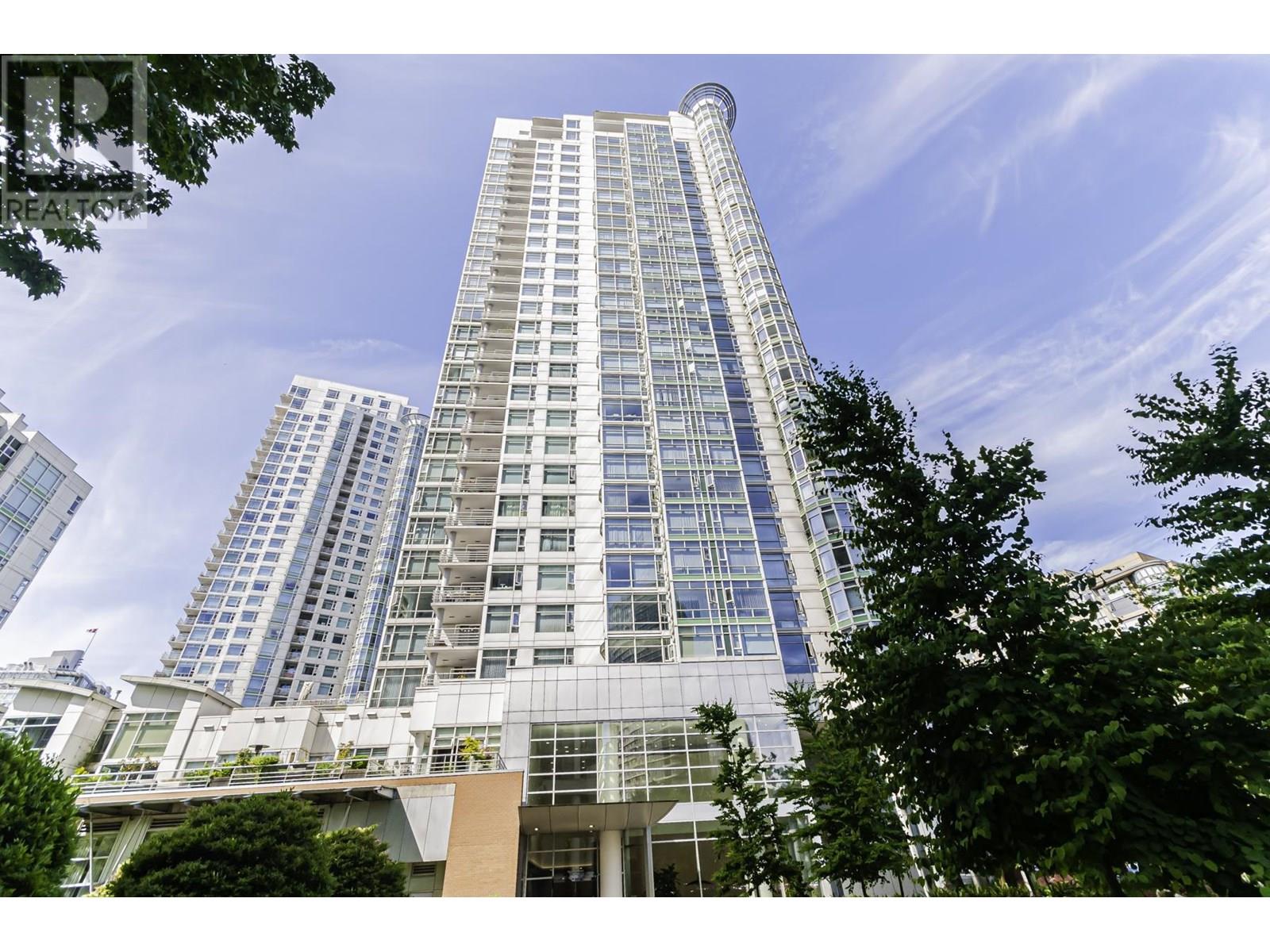 1601 198 AQUARIUS MEWS|Vancouver, British Columbia V6Z2Y4