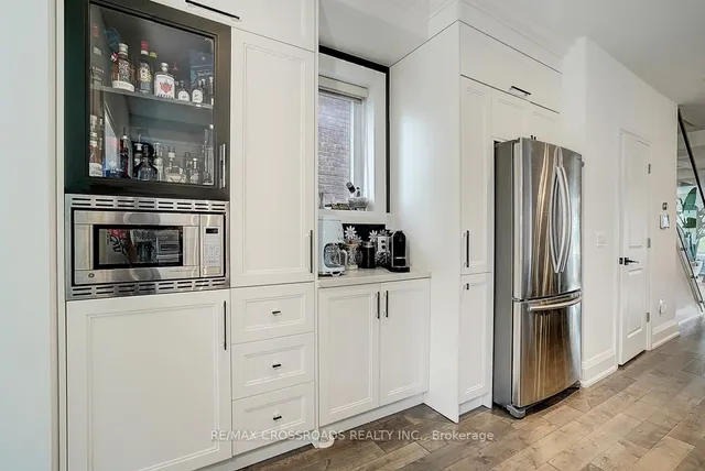 Additional image 31 of 28 Chisholm Ave