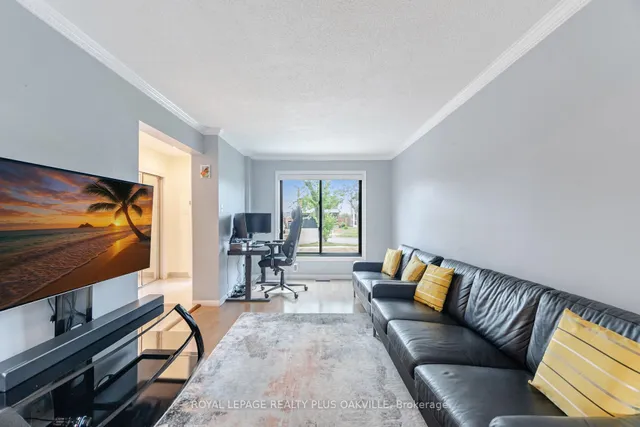 Additional image 9 of 421 Laurentian Ave