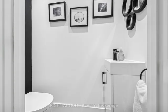 Additional image 16 of 500 Richmond St Unit 118