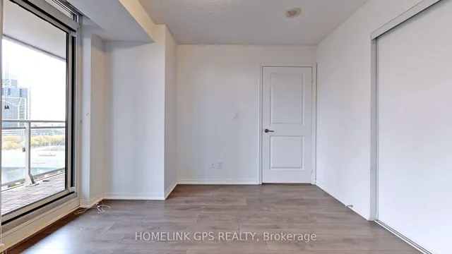 Additional image 15 of 35 Bastion St Unit 1814