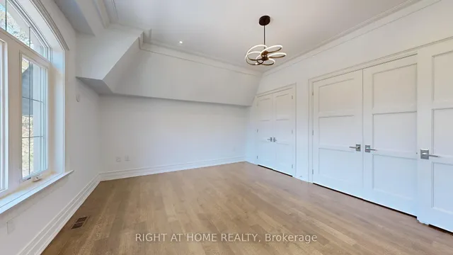 Additional image 29 of 63 Elmwood Ave