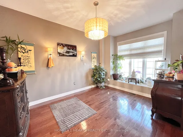 Additional image 7 of 516 Lumberton Cres