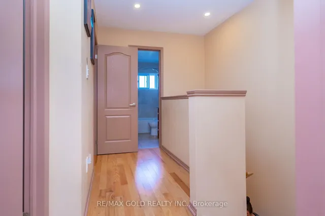 Additional image 18 of 17 Darras Crt Unit 114