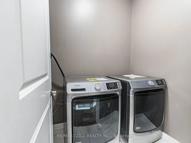 Additional image 42 of 359 Robert Parkinson Dr