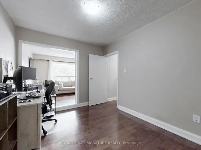 Additional image 17 of 118 Moore Park Ave