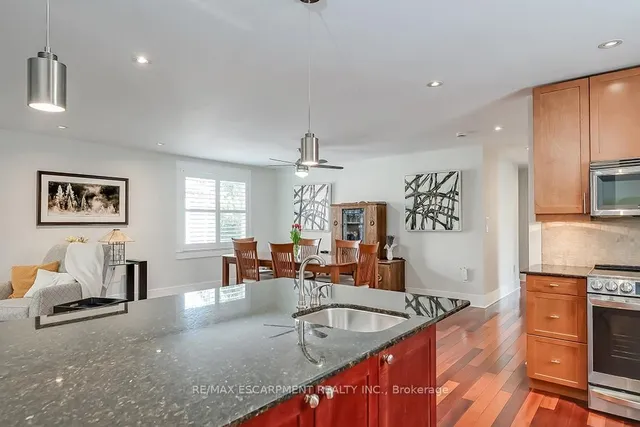 Additional image 18 of 379 Delaware Ave